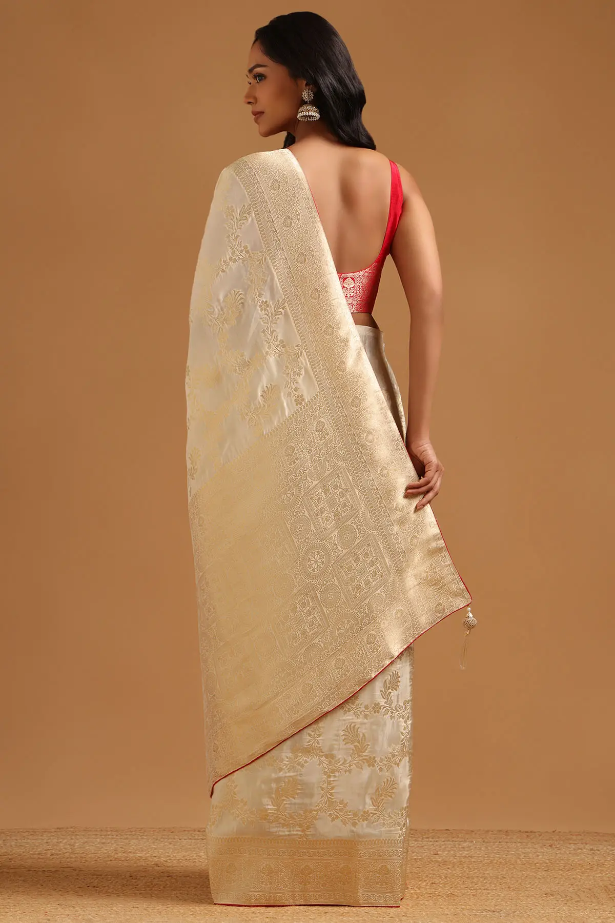 Cream Silk Blend Botanical Zari Woven Saree